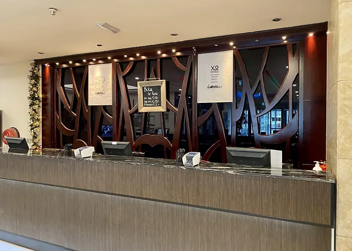 Xo s Blue TowerAirport Hotel